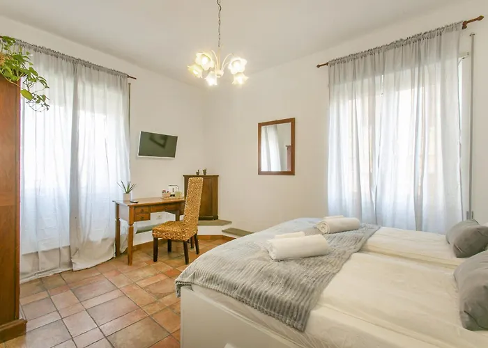 B&B Trastevere Station - Fontana Di Trevi Bed & Breakfast